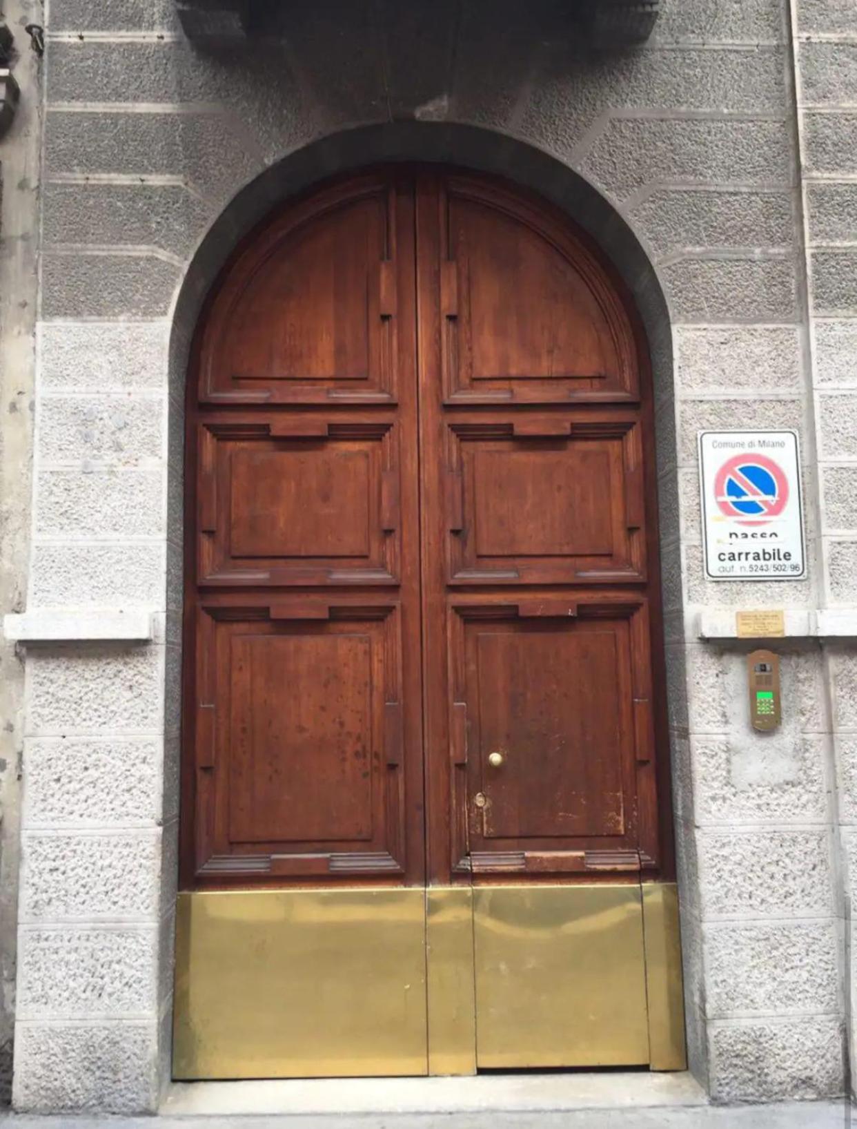 Piccolo Love Nest In Milan — Photos 1